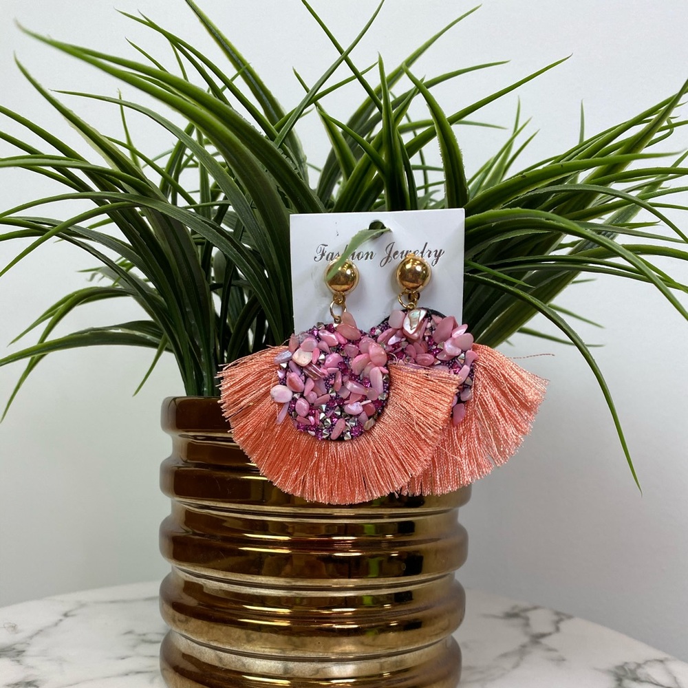 ‼️ Peach Pink Rock Stone Diamond Fan Earrings - Picture 6 of 8